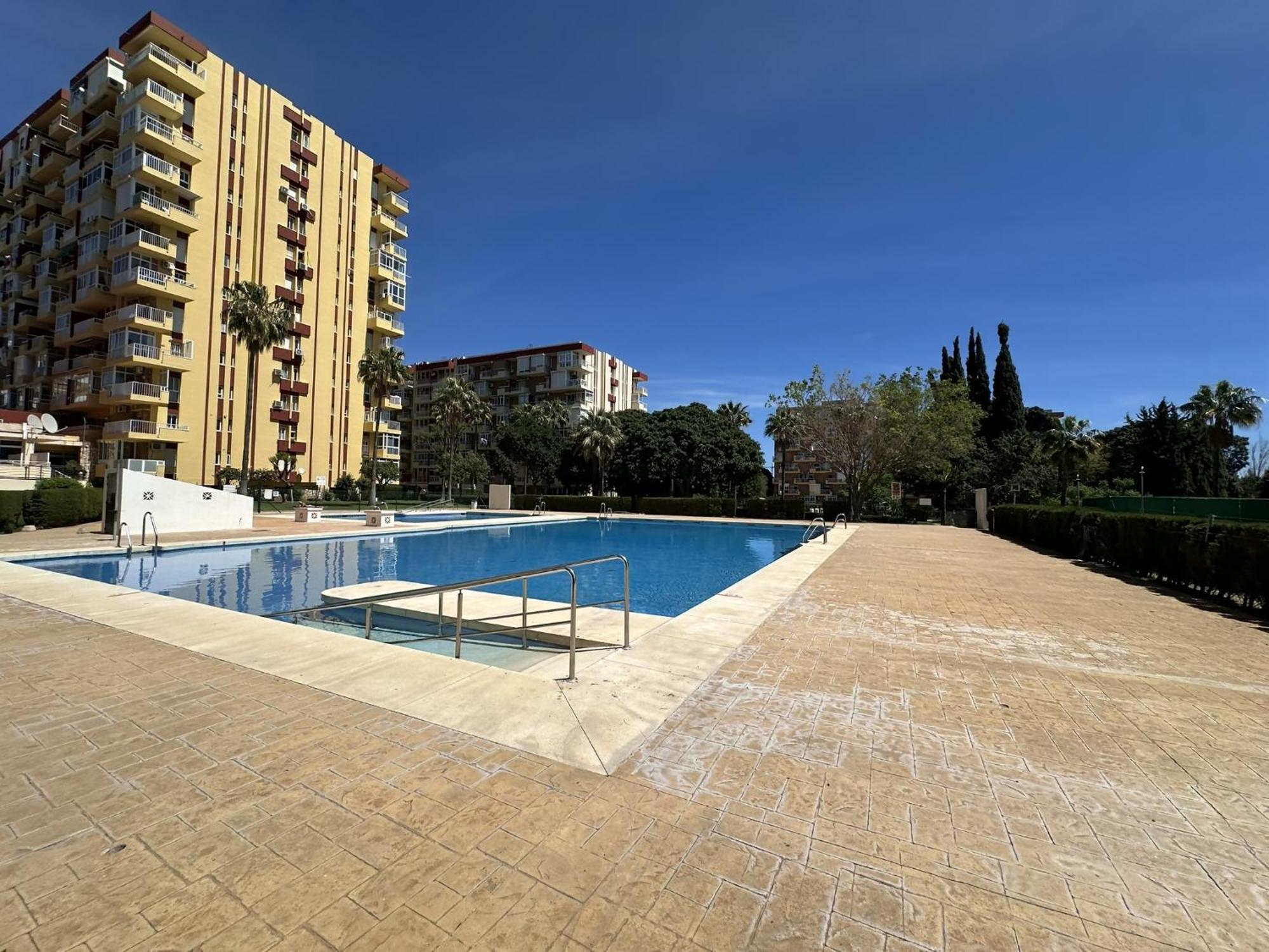 Estudio Agata Con Piscina A 800M De La Playa Бенальмадена Экстерьер фото
